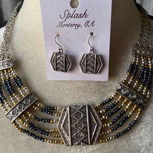 COPY - NIB-BEAUTIFUL STATEMENT NECKLACE/EARRINGS